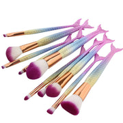Makeup fishtail brush