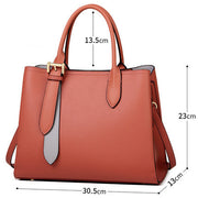 Leather handbags atmospheric messenger bag