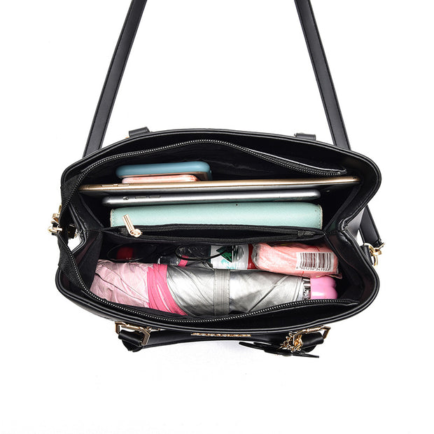 Simple one shoulder handbag