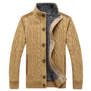 Men&#39;s Sweaters Winter Warm Thick Velvet Sweatercoat Single-breasted Cardigan Men Casual Sweaters Pattern Knitwear size 3XL